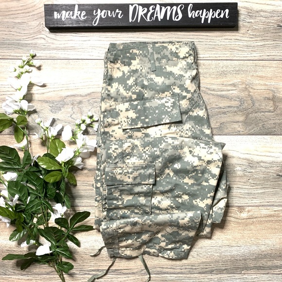 Other - NWT Army ACU’s